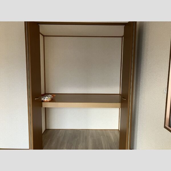 収納 (物入)