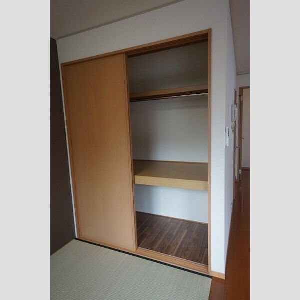 収納 (物入)