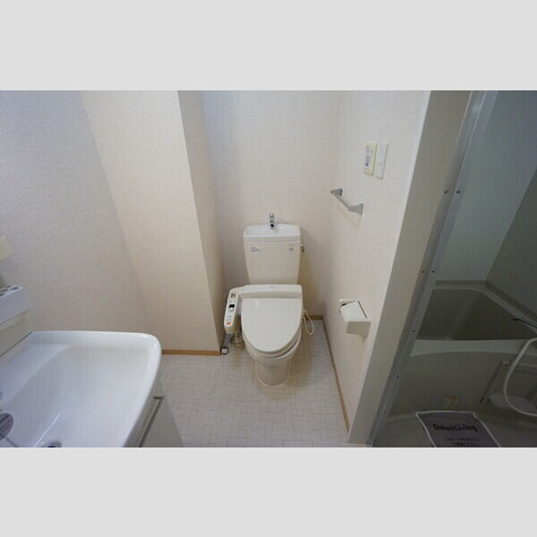 トイレ (温水洗浄暖房便座)