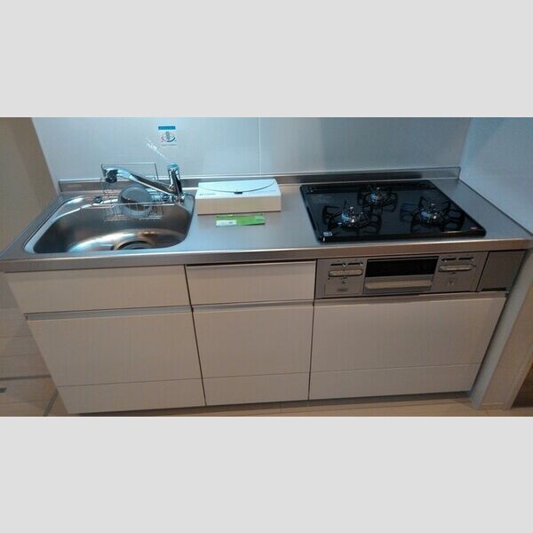 キッチン (システムキッチン(3口コンロ))