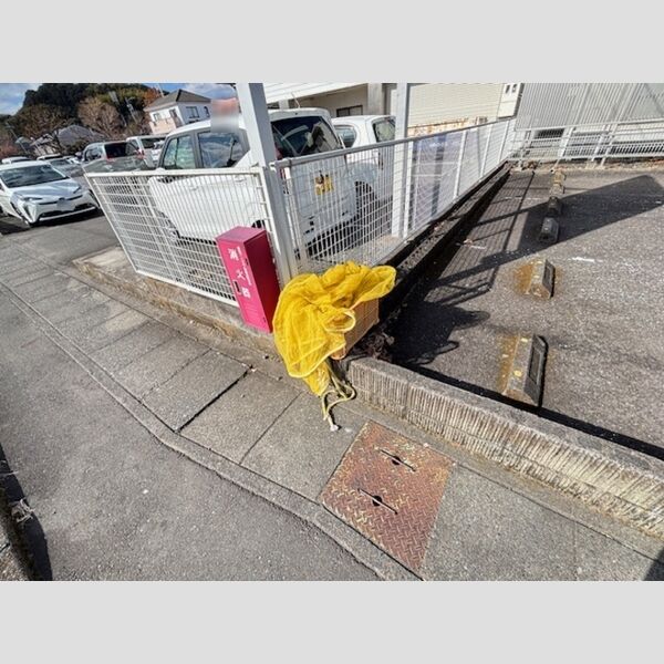 現地周辺 (ゴミステーション)