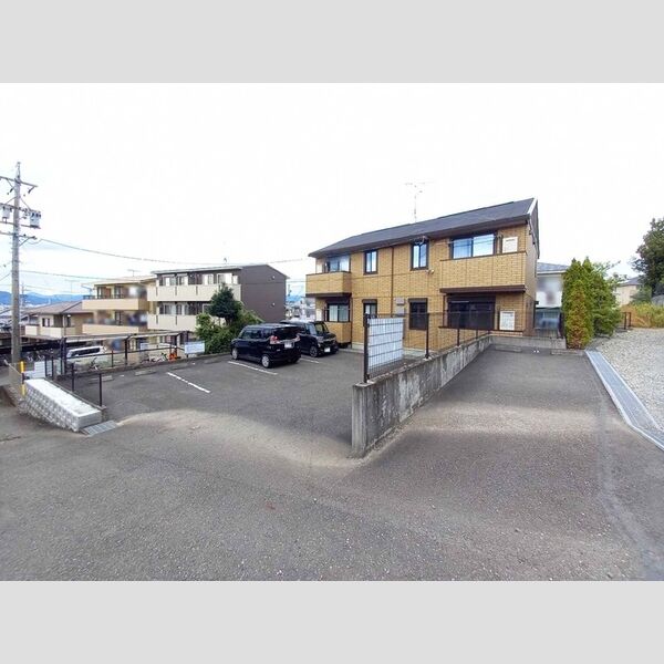 駐車場 (駐車場)