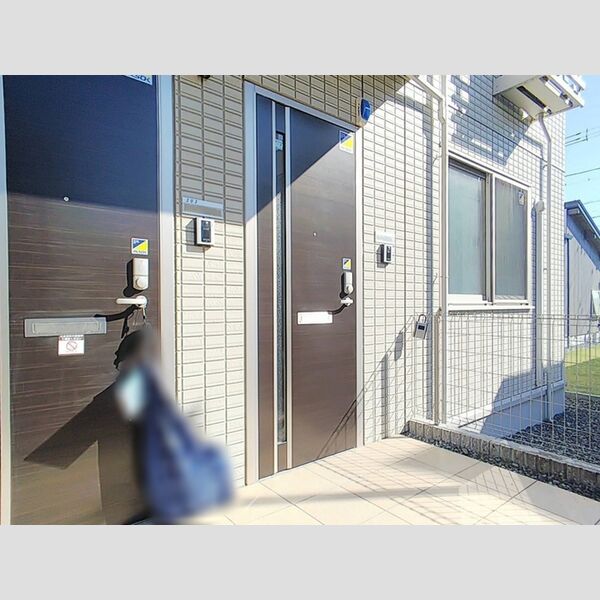 エントランス (エントランス)