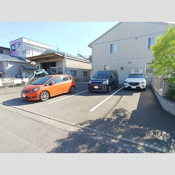 駐車場 (駐車場)