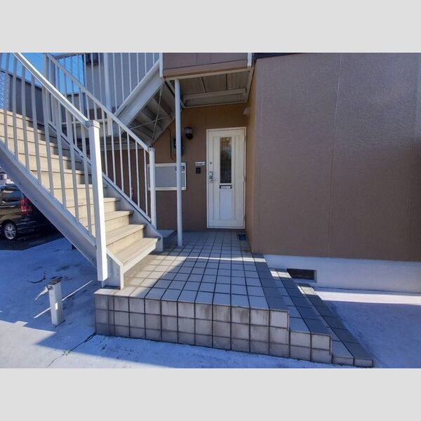 エントランス (エントランス)