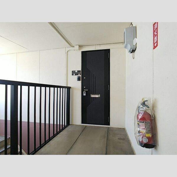 エントランス (エントランス)