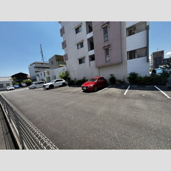 駐車場 (駐車場)
