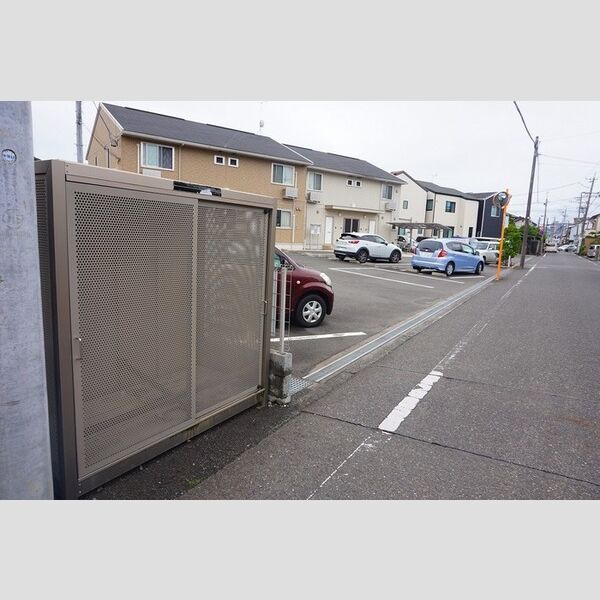 現地周辺 (ゴミ捨て場)