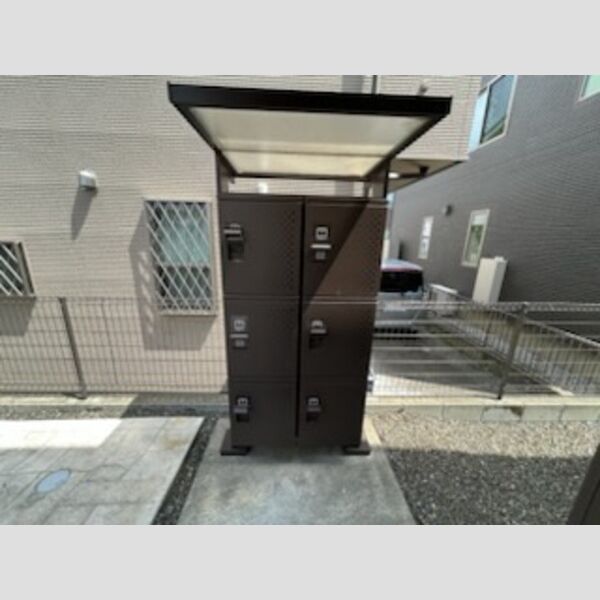 現地周辺 (宅配ボックス)