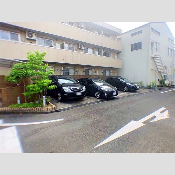 駐車場 (駐車場)