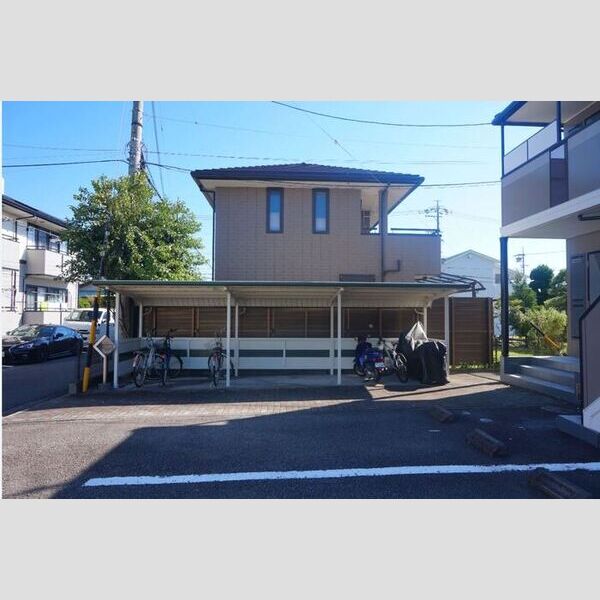 現地周辺 (駐輪場)