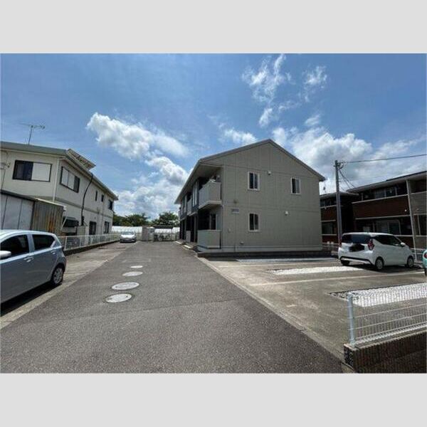 駐車場 (駐車場)