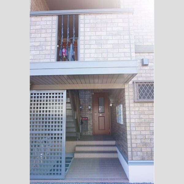 現地周辺 (エントランス)