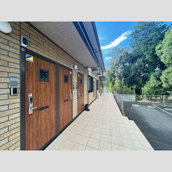 エントランス (エントランス)