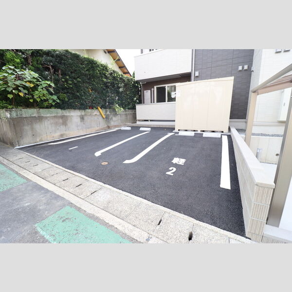 駐車場 (駐車場)