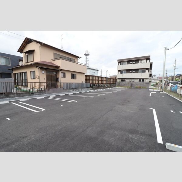 駐車場 (駐車場)