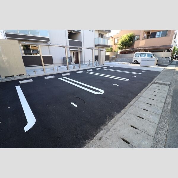 駐車場 (駐車場)