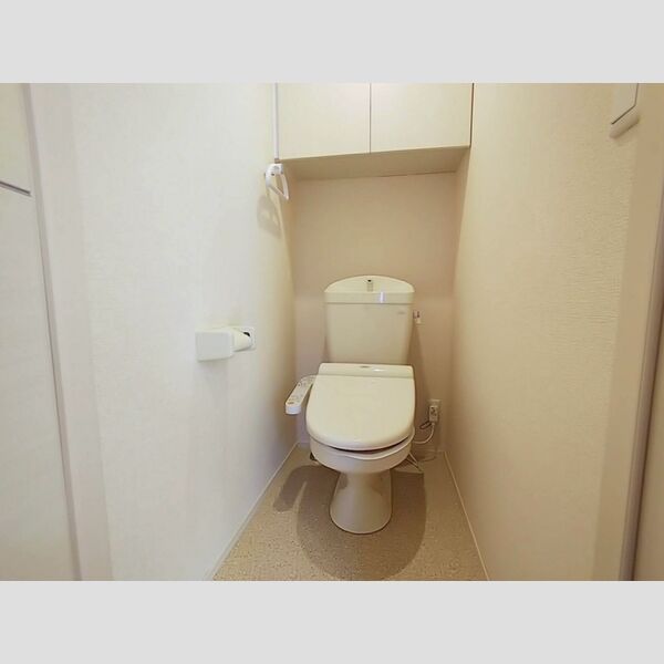 トイレ (温水洗浄便座)