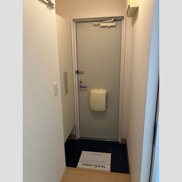 玄関 (玄関)