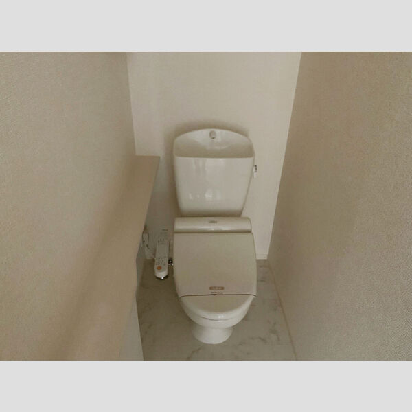 トイレ (温水洗浄暖房便座)