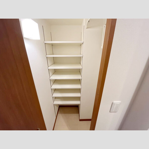 玄関 (シューズボックス)