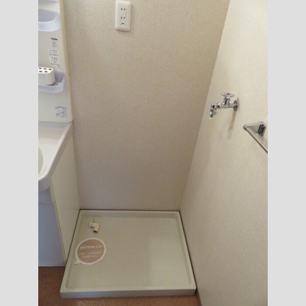 その他 (洗濯機置き場)