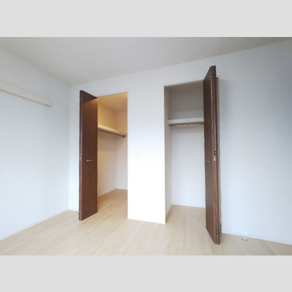 収納 (ウォークインクローゼット)