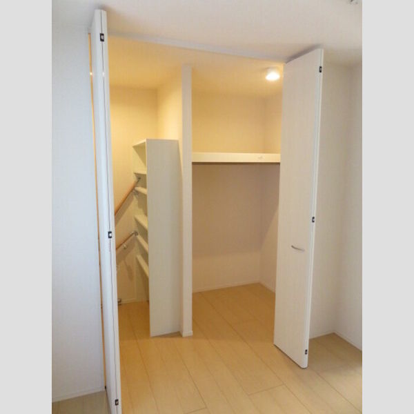 収納 (ウォークインクローゼット)