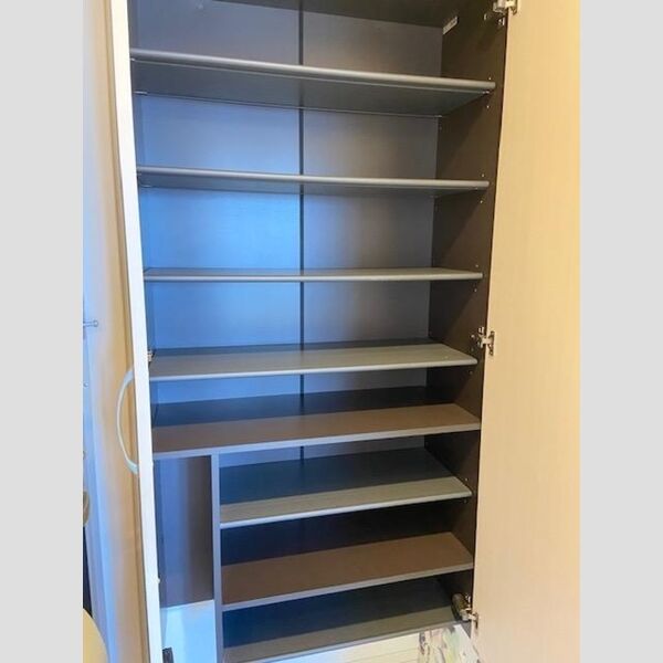 玄関 (シューズボックス)