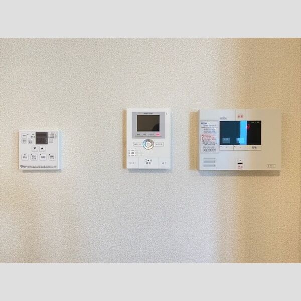 その他設備 (TVインターホン・SECOM)