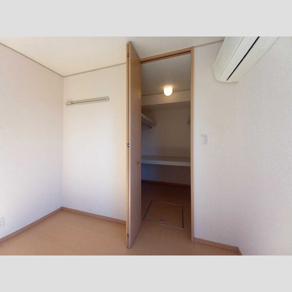 収納 (ウォークインクローゼット)