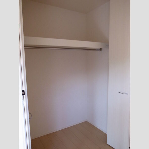 収納 (クローゼット)