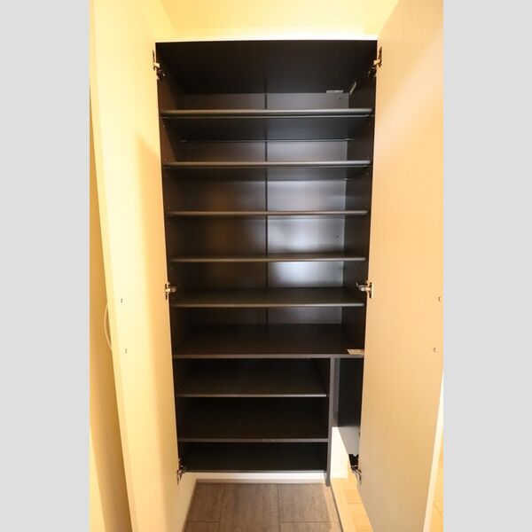 収納 (シューズボックス)