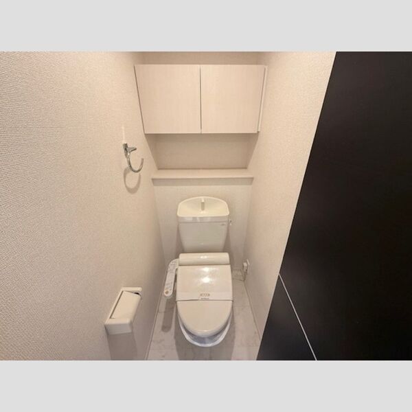 トイレ (温水洗浄暖房便座)