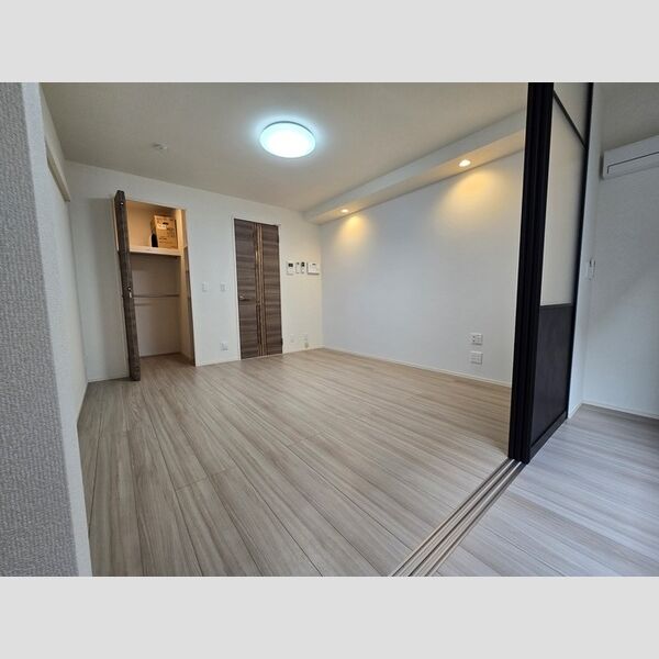 居室・リビング (洋室)