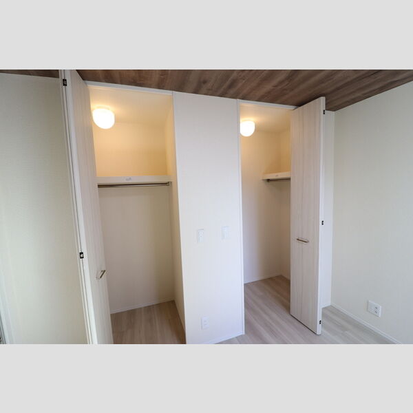 収納 (洋室収納)