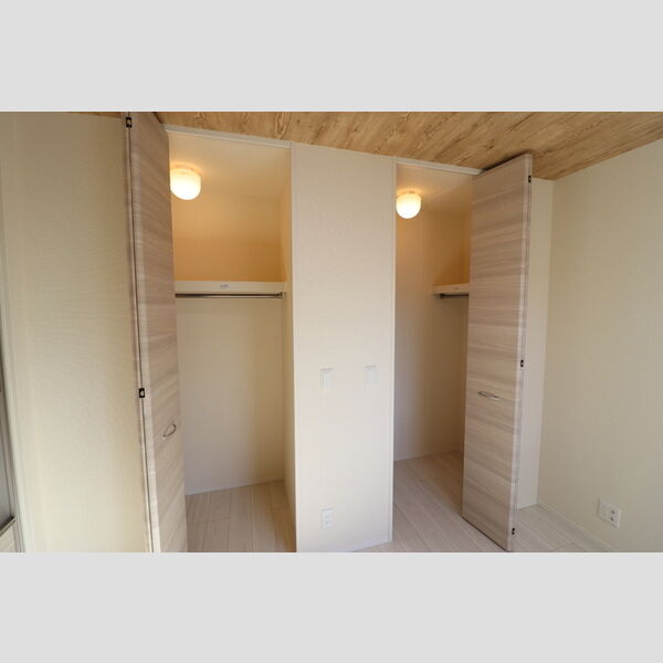 収納 (洋室収納)