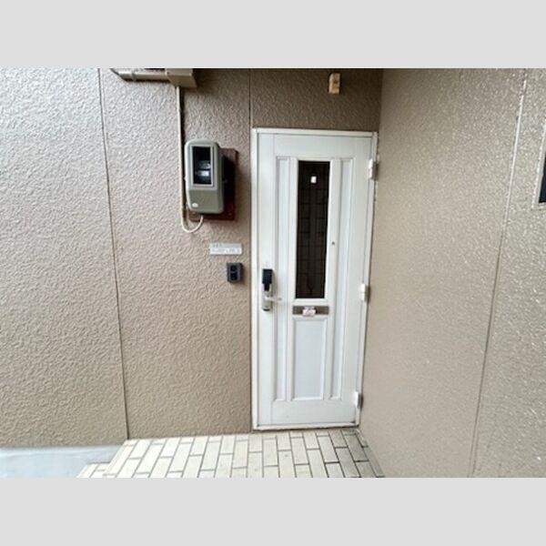 玄関 (玄関扉)