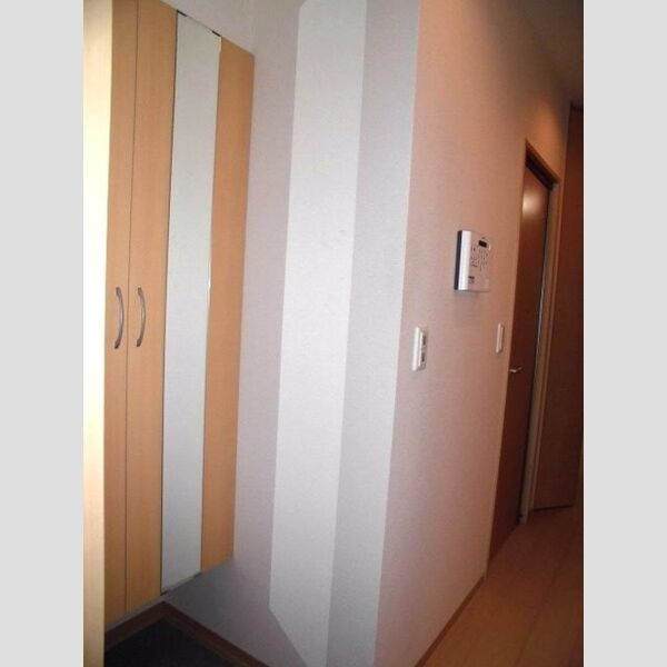 玄関 (シューズBOX)
