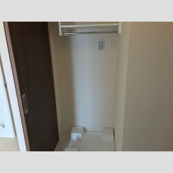 キッチン (洗濯置き場)