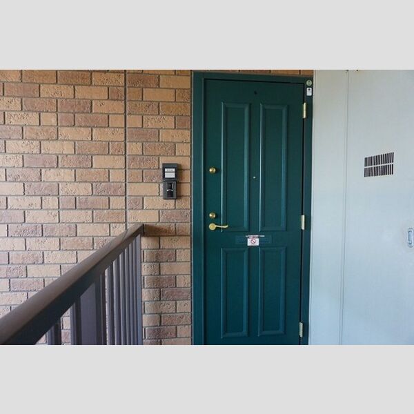 エントランス (エントランス)