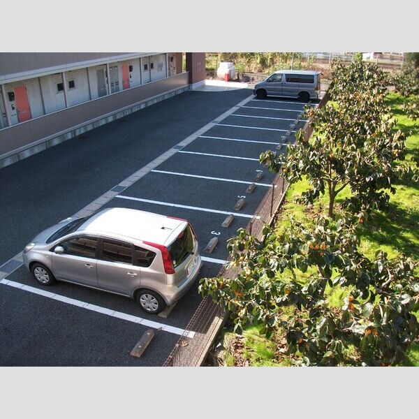 駐車場 (駐車場)