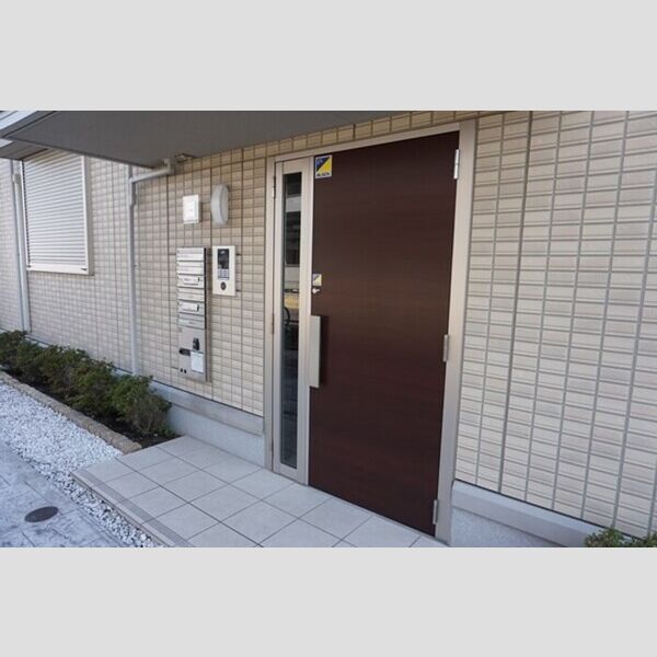 エントランス (エントランス)