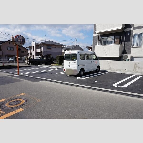 駐車場 (駐車場)