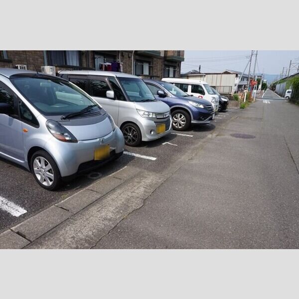 駐車場 (駐車場)