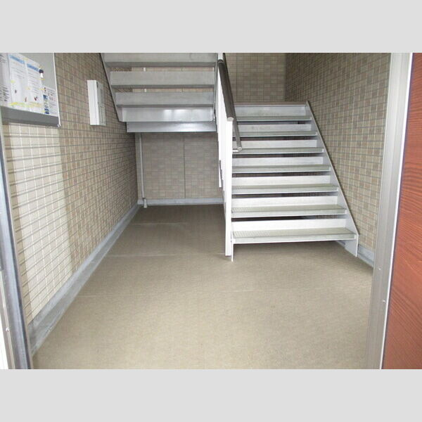 エントランス (エントランス)