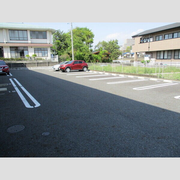 駐車場 (駐車場)