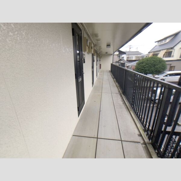 エントランス (エントランス)