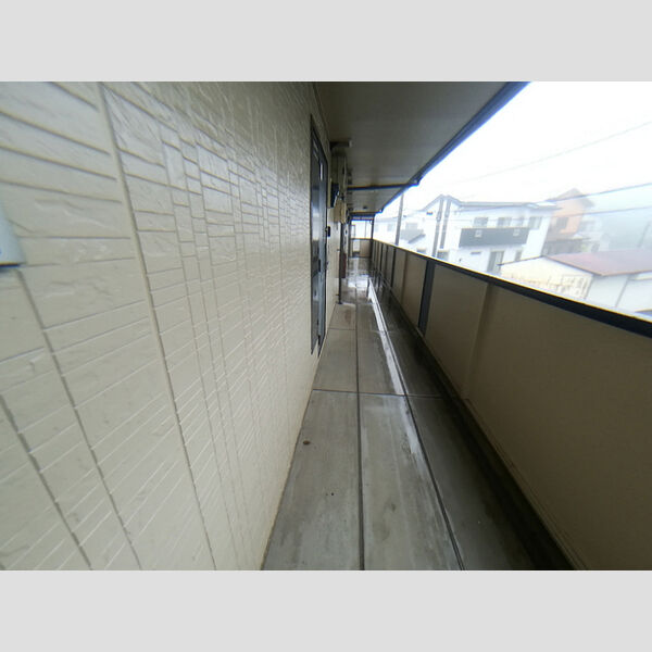 エントランス (エントランス)