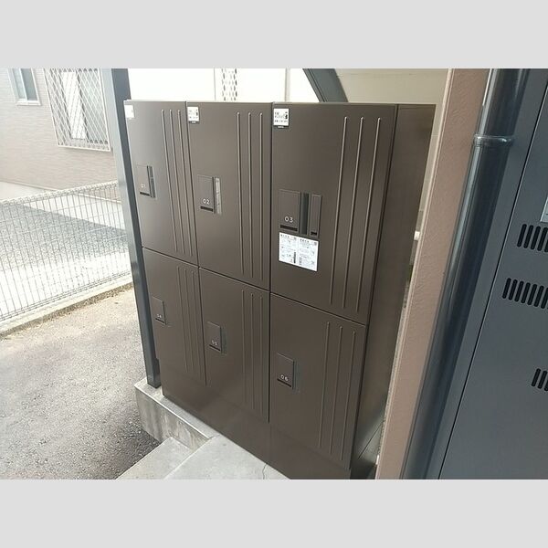 現地周辺 (宅配BOX)